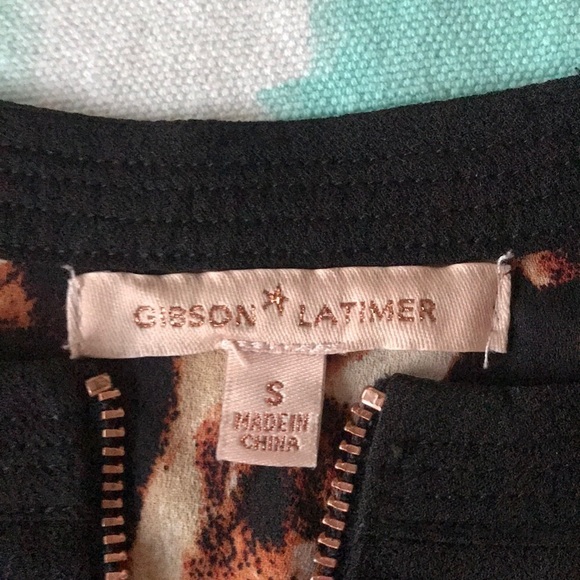 Gibson Lattner Animal/Cheetah Print 1/4 Font Zip Pullover Top - Picture 5 of 9